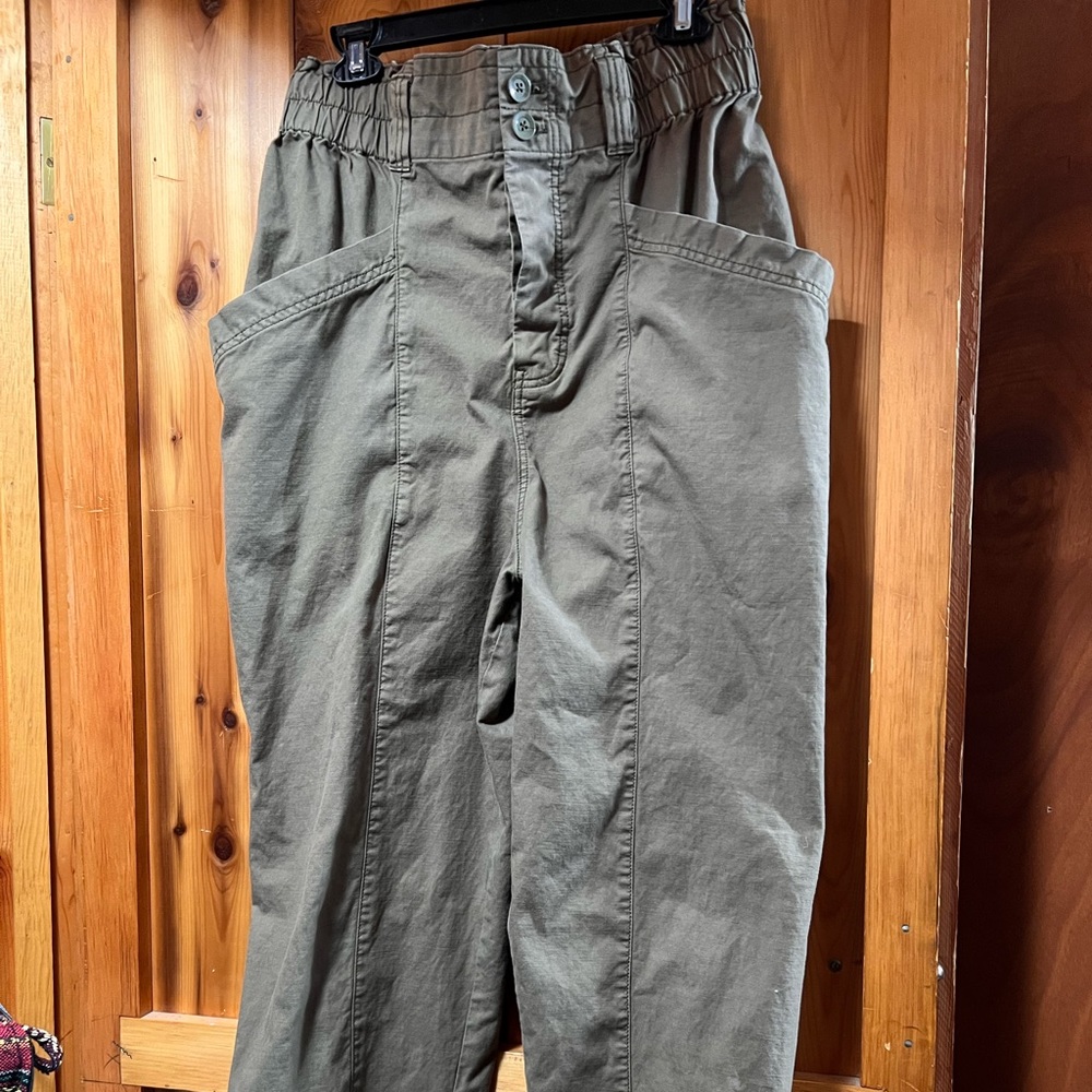 Free People Cargo Pants SZ L NWOT